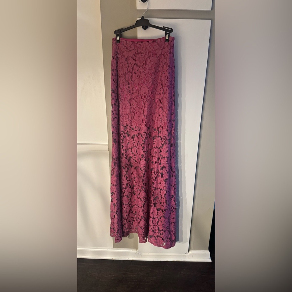 ALEXIS Estonia Pink Floral Lace Long Skirt NWT Size Small